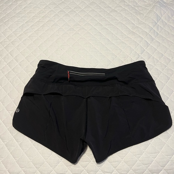 Lululemon Speed Up Shorts - Picture 1 of 4